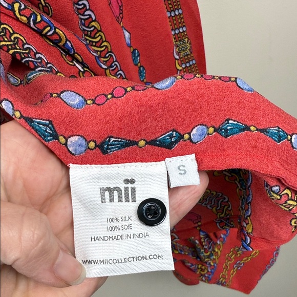 RARE Mii au cinema Red Chain Pattern print long sleeve silk blouse Shirt small - Picture 7 of 12